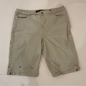 Women’s Casual Khaki Bermuda Shorts